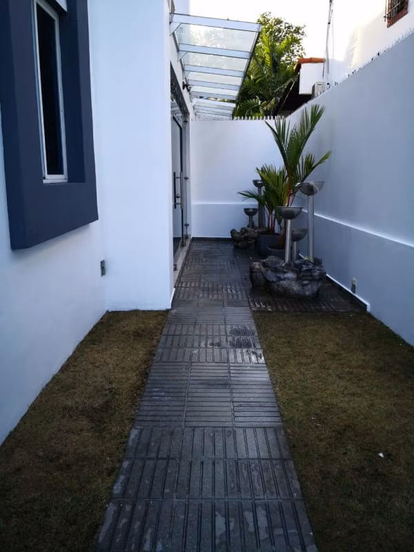 ALQUILO CASA EN BETANIA, LA ALAMEDA, 3 RECAMARAS, LINEA BLANCA, DOS NIVELES.