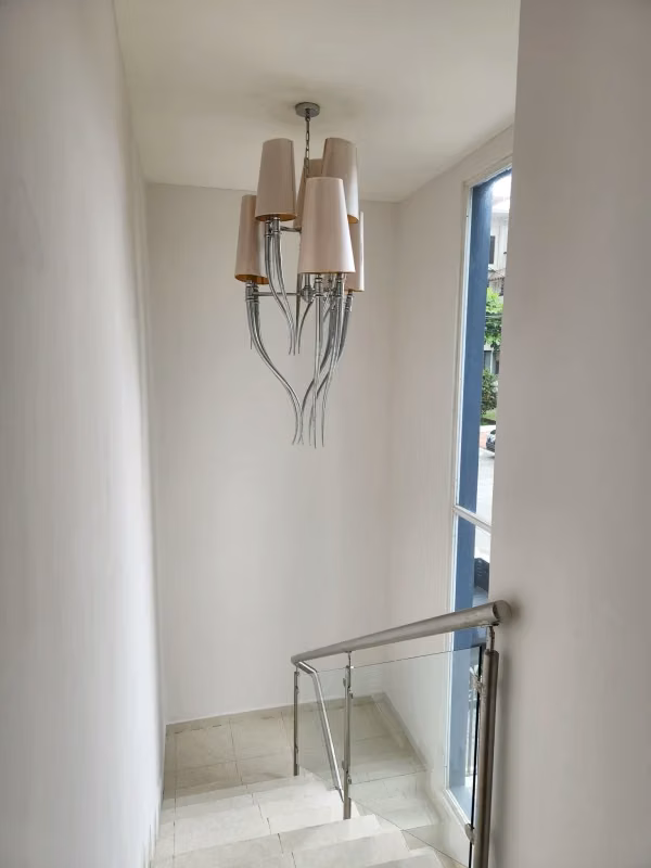 ALQUILO CASA EN BETANIA, LA ALAMEDA, 3 RECAMARAS, LINEA BLANCA, DOS NIVELES.