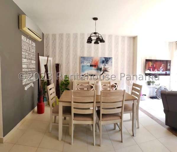 Home For Sale In Versailles YM