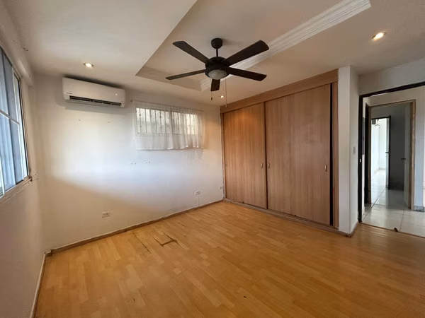 House for Sale in Betania - La Locería