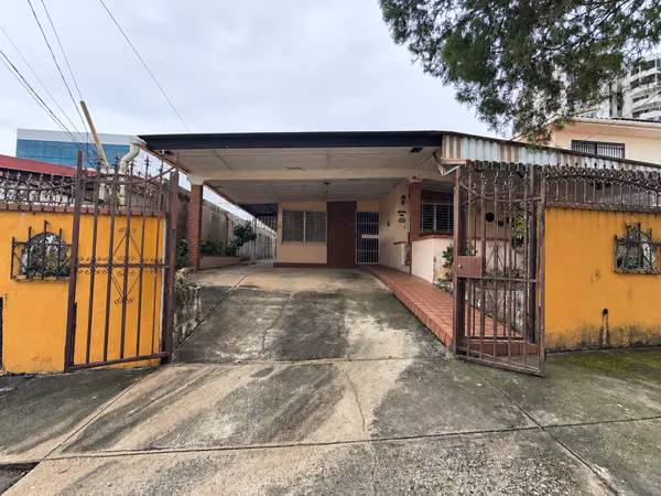 Sell house 375 mts in Altos del Chase