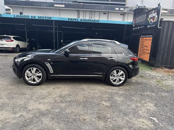 Infiniti QX70 AÑO 2018