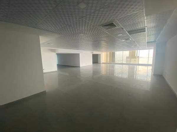 RENTAL OFFICE ON STREET 50