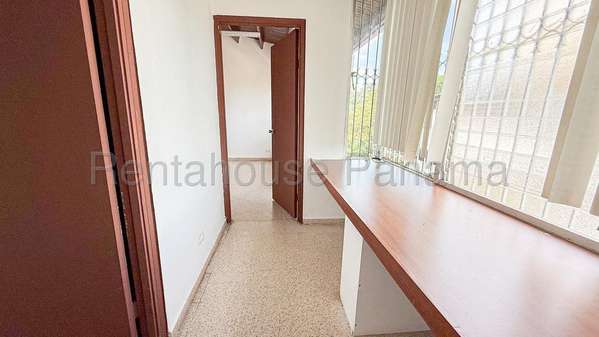 Home For Sale In La Alameda YM