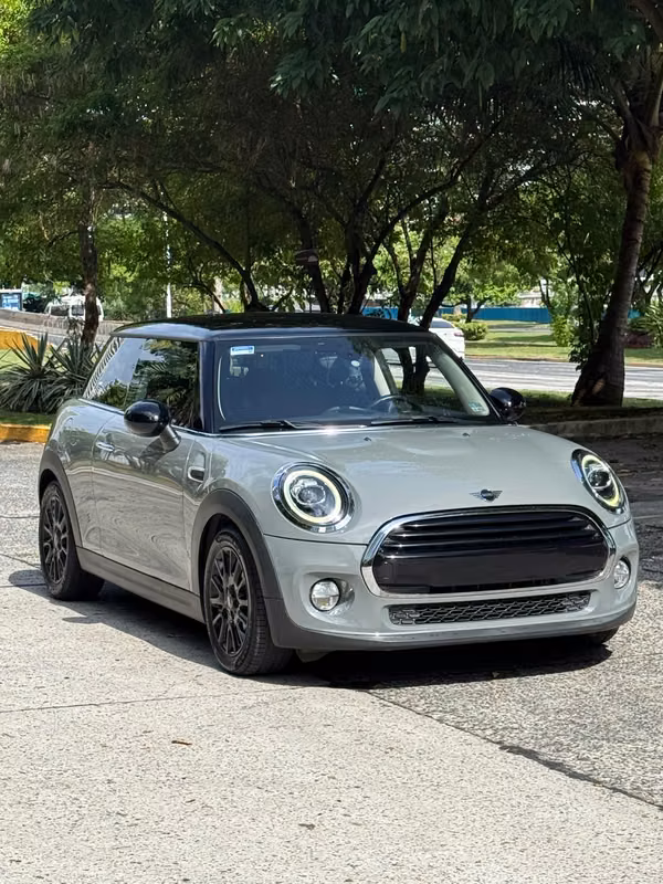 MINI Cooper 2019 - 43,000 km - Excellent condition