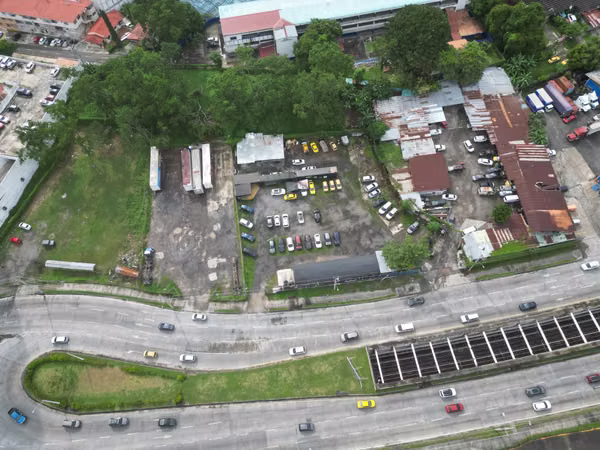 Sale of Commercial land in Via Transístmica, 14.129 m ²