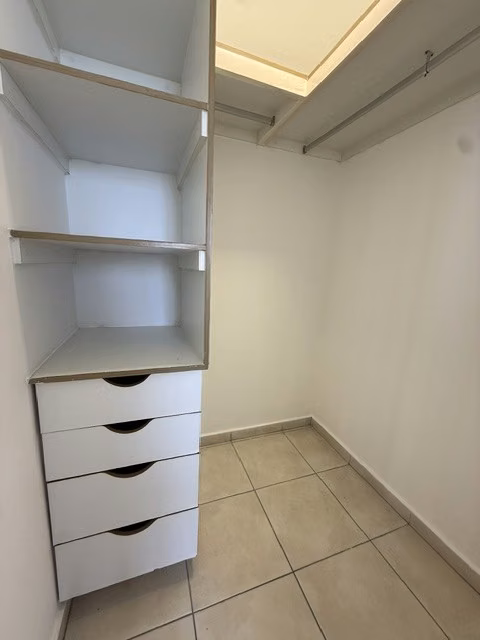SALE APARTMENT SOUTH SEA