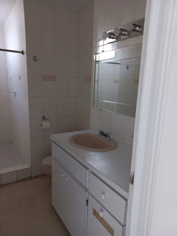 ALQUILO APARTAMENTO EN EL DORADO, 3 RECAMARAS, 120M2, VACIO.