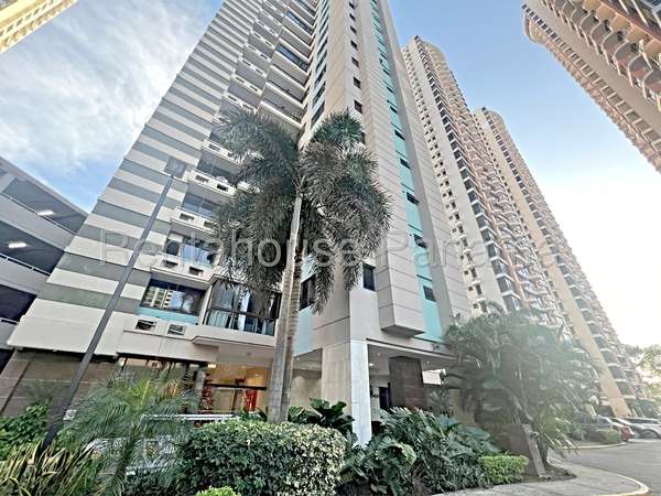 Apartment for sale in San Francisco AK