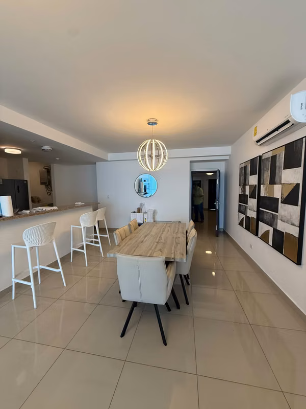Alquiler de apartamento Amoblado en Costa del Este 3 Recamaras LH