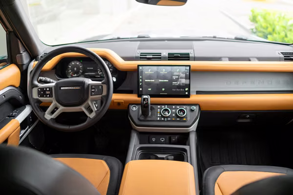 DEFENDER X-DYNAMIC SE