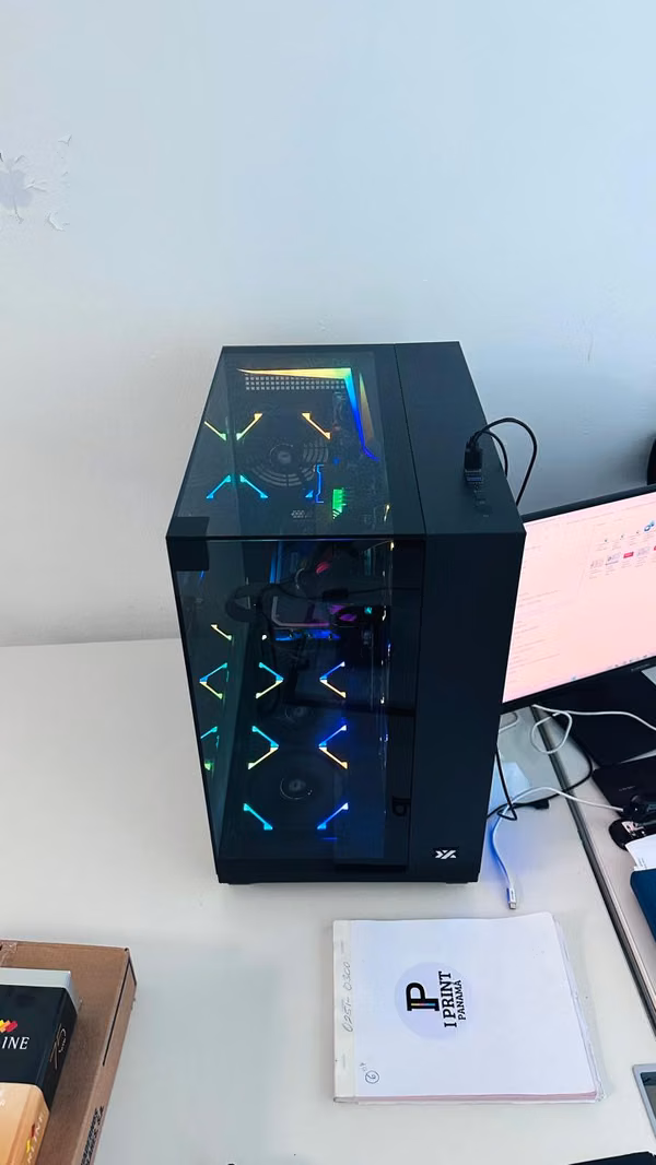 PC GAMING / PROFESIONAL – RTX 4070 SUPER + i7 14ª GEN + 64 GB RAM