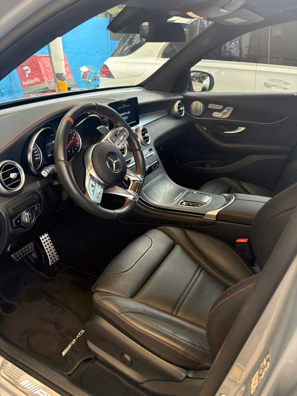 GLC43 AMG COMO NUEVA!!!