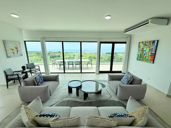 SOLD FURNISHED APARTMENT IN FRONT OF THE SEA - PH WAVES 1, VIEW SEA - BV