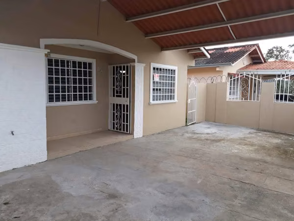 RENTAL HOUSE IN PARK CENTENARY ARRAIJAN