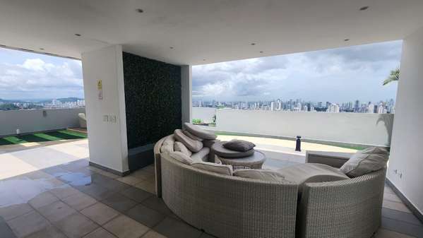 Melissa Foster Luxury Vende Apartamento en PH Vivendi Green, Edison Park | MFR2148