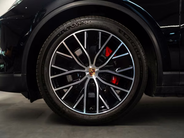 Porsche Macan 4S Electric