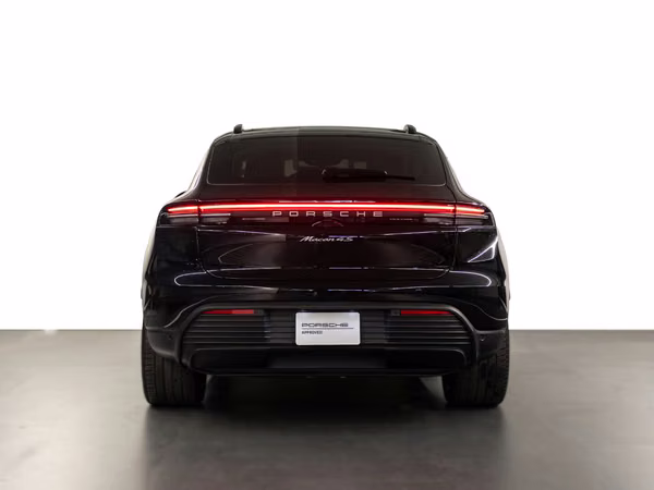 Porsche Macan 4S Electric