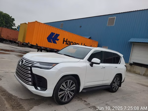 Lexus LX 700h iForce Max year 2025 New