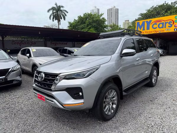 Toyota Fortuner 2023
