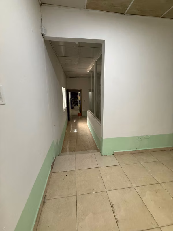Commercial house sold with galley included (AA)