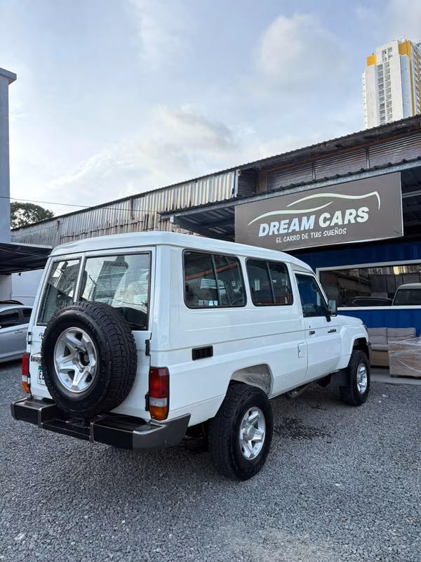 Toyota Land Cruiser 2020 Series 70