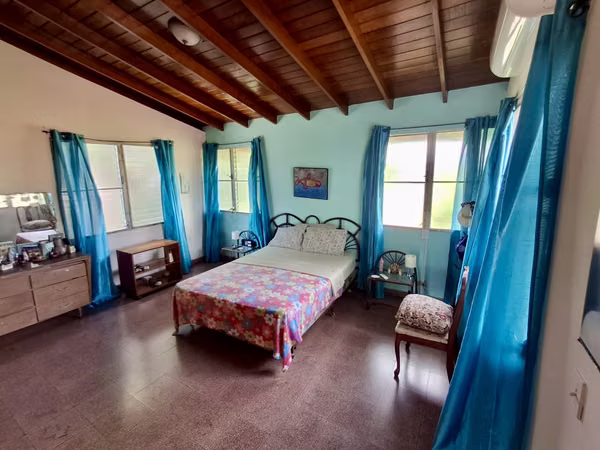 HOUSE FOR SALE IN CLUB X - BETA