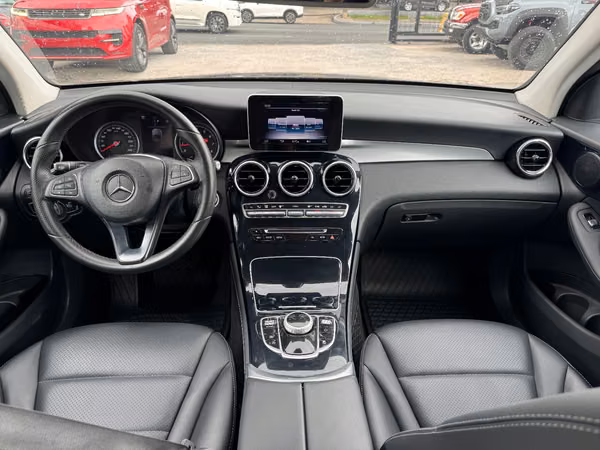 MERCEDES BENZ GLC