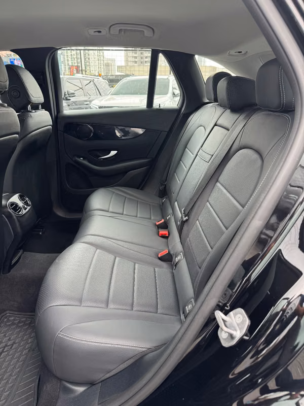 MERCEDES BENZ GLC