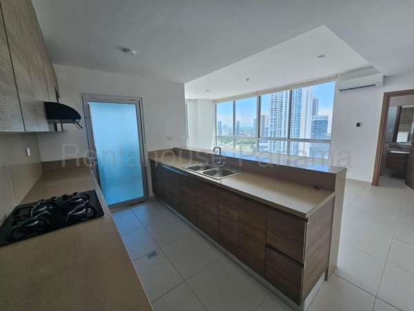 Apartment for Sale in East Coast. MAIU