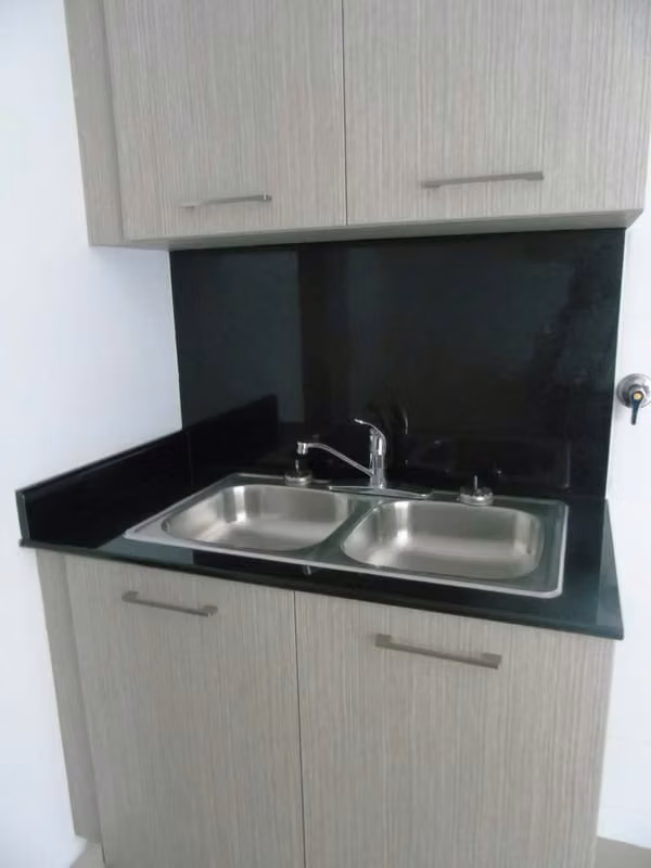 PM CONDADO DEL REY AMOBLADO 2 REC 2 BAÑOS $950