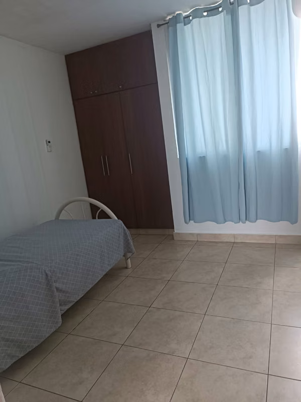 Room for Rent in PH Green Park