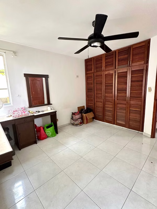 Casa de 4 Recámaras + Den en Limajo, Altos de Panamá - Gran Espacio Familiar