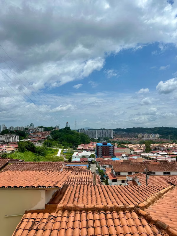 Casa de 4 Recámaras + Den en Limajo, Altos de Panamá - Gran Espacio Familiar