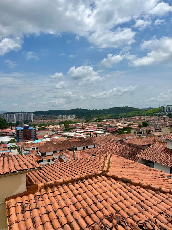 Casa de 4 Recámaras + Den en Limajo, Altos de Panamá - Gran Espacio Familiar