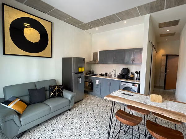 Apartamento Airbnb Ready en Venta – Casco Antiguo  Vivir o invertir en el corazón del Casco Antiguo