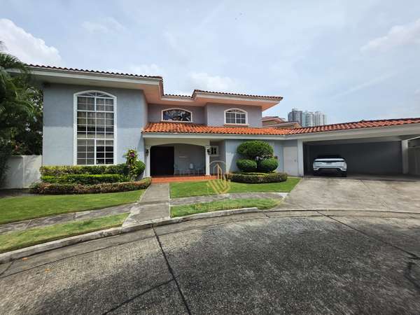 House for Sale in East Coast - 124; Serena Coast - 124; 880 m ² of Land - 124; 4 Suites - 124; $1,1