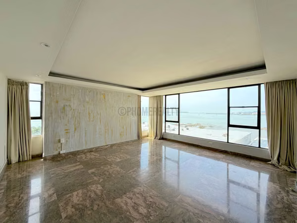 Spacious 3-Bedroom Apartment for Sale in Punta Paitilla – 414 m² with Ocean Views and Remodeling Potential