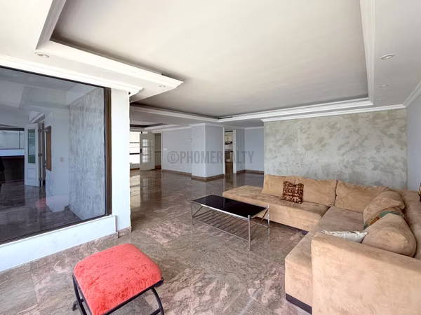 Spacious 3-Bedroom Apartment for Sale in Punta Paitilla – 414 m² with Ocean Views and Remodeling Potential