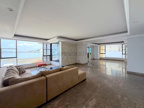 Spacious 3-Bedroom Apartment for Sale in Punta Paitilla – 414 m² with Ocean Views and Remodeling Potential