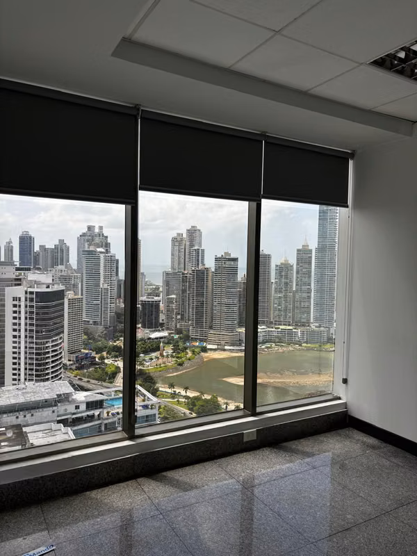 Alquiler de Oficina en Torre Bicsa
