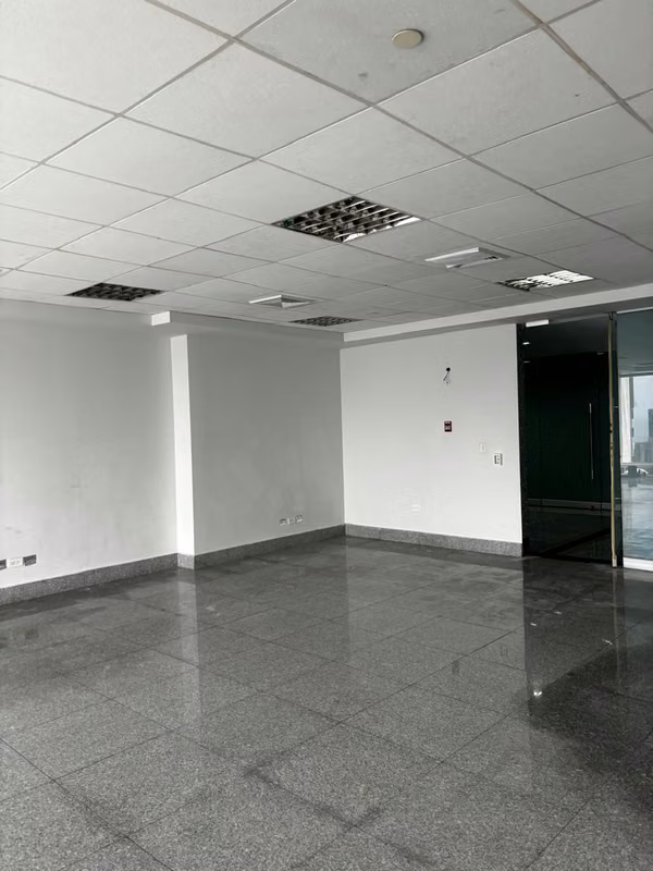 Alquiler de Oficina en Torre Bicsa