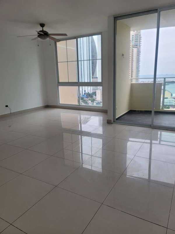 $335,000 – Ocean-View Apartment for Sale in Punta Pacifica (Appliances Included) – 182 m²