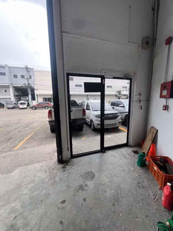 COSTA DEL ESTE / GALERA 800M² · ELEVADOR DE CARGA / $4,900 · 3 PISOS
