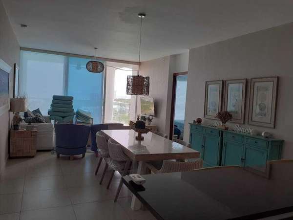 SALE APARTMENT ON WHITE BEACH VLU27-2211