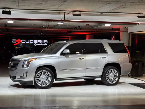 CADILLAC ESCALADE 2015