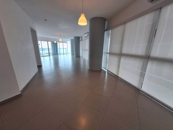 VENTA APARTAMENTO PH YACHT CLUB, AV BALBOA