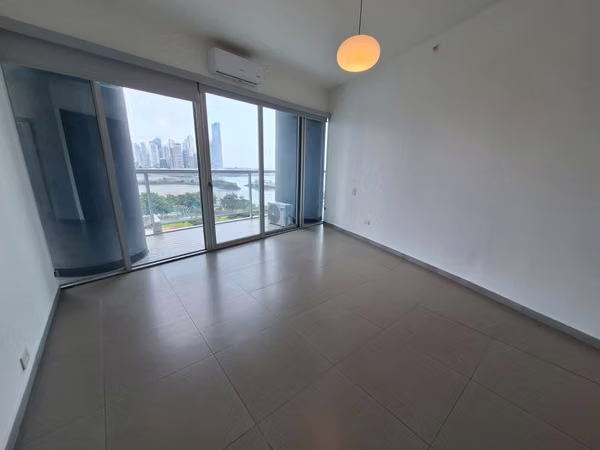 VENTA APARTAMENTO PH YACHT CLUB, AV BALBOA