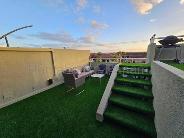 Alquiler Casa Remodelada & Amoblada - Costa Sur - YD