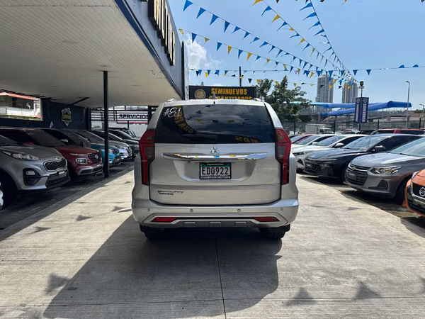 Mitsubishi Montero Sport 2023